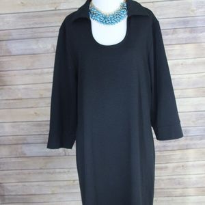 AVENUE Black 3/4 Sleeve Rounded-Neck Maxi Dress